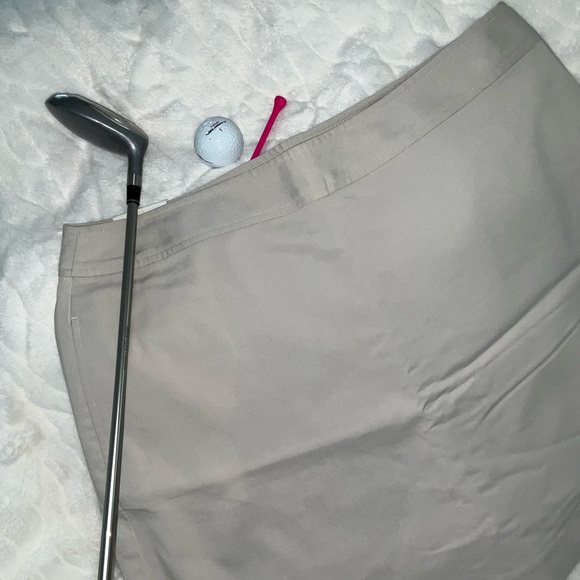 🎄ASHWORTH Ladies Stone Color Golf Skort Features Side Zipper Sz 14 NWT - Picture 5 of 14